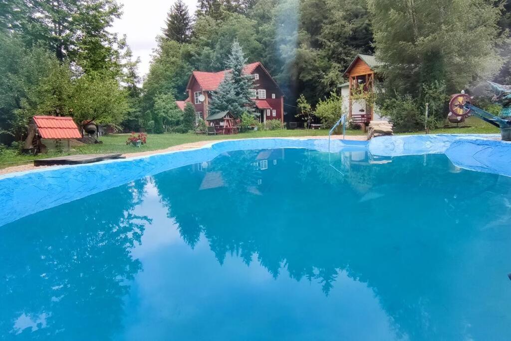 Întorsura BuzăuluiCabanita别墅 外观 照片